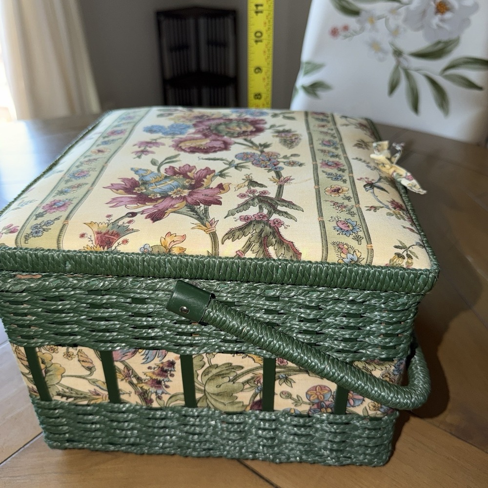 Vintage Craft Sewing Basket Box Tapestry Multicolor Floral Woven Wicker - Picture 9 of 11